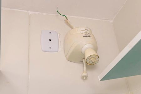 Banheiro de casa à venda com 1 quarto, 200m² em Irajá, Rio de Janeiro