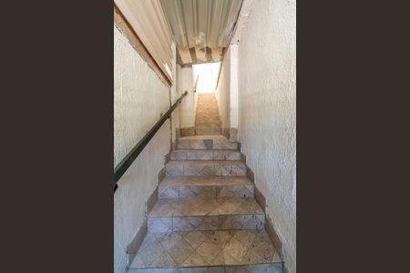 Casa à venda com 200m², 1 quarto e sem vaga Casa à venda com 200m², 1 quarto e sem vagaÁrea comum - Escadas de acesso