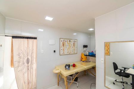 Cozinha de casa à venda com 1 quarto, 200m² em Irajá, Rio de Janeiro