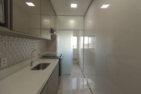 Apartamento à venda com 83m², 3 quartos e 2 vagas Apartamento à venda com 83m², 3 quartos e 2 vagasCozinha e Área de Serviço