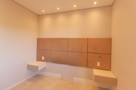 Apartamento à venda com 83m², 3 quartos e 2 vagas Apartamento à venda com 83m², 3 quartos e 2 vagasSuíte