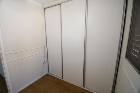 Casa de condomínio à venda com 78m², 3 quartos e 2 vagasQuarto 2