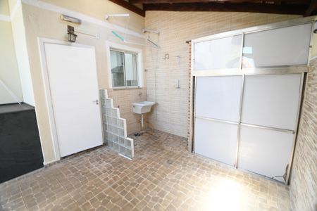 Casa de condomínio à venda com 78m², 3 quartos e 2 vagasÁrea de Serviço