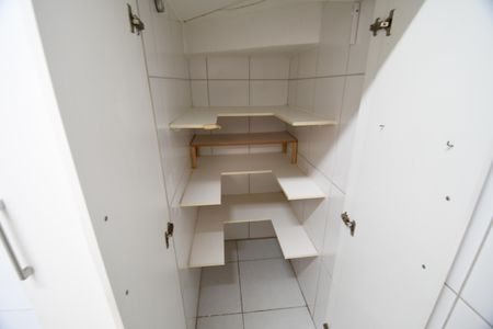 Casa de condomínio à venda com 78m², 3 quartos e 2 vagasCozinha - Despensa