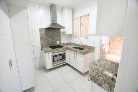 Casa de condomínio à venda com 78m², 3 quartos e 2 vagasCozinha