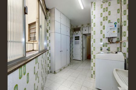 Apartamento para alugar com 140m², 3 quartos e 1 vagaÁrea de Serviço