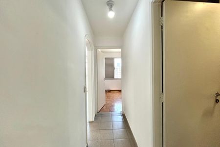 Corredor de apartamento para alugar com 2 quartos, 64m² em Mirandópolis, São Paulo