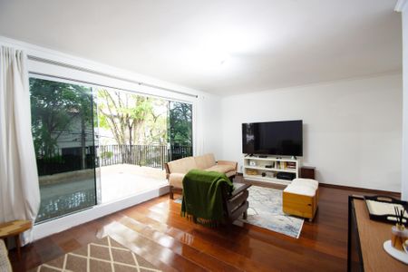 sala 2 de estar de casa à venda com 3 quartos, 254m² em Vila Madalena, São Paulo