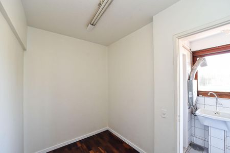 Apartamento à venda com 112m², 3 quartos e 1 vaga Apartamento à venda com 112m², 3 quartos e 1 vagaQuarto de Serviço