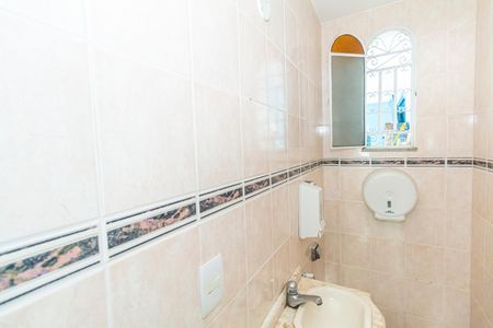 Casa para alugar com 435m², 4 quartos e 5 vagas Casa para alugar com 435m², 4 quartos e 5 vagasBanheiro 2