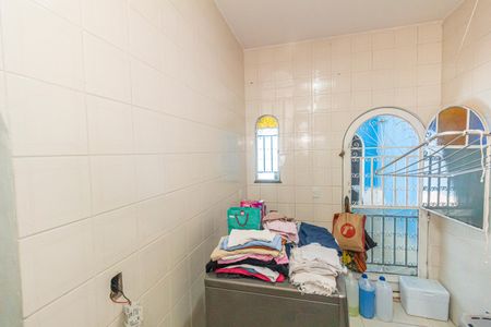 Casa para alugar com 435m², 4 quartos e 5 vagas Casa para alugar com 435m², 4 quartos e 5 vagasCozinha e Área de Serviço