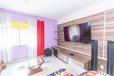 Casa para alugar com 435m², 4 quartos e 5 vagas Casa para alugar com 435m², 4 quartos e 5 vagasSala