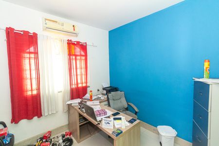 Casa para alugar com 435m², 4 quartos e 5 vagas Casa para alugar com 435m², 4 quartos e 5 vagasEscritório