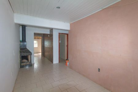 Sala de casa de condomínio à venda com 2 quartos, 42m² em Mato Grande, Canoas