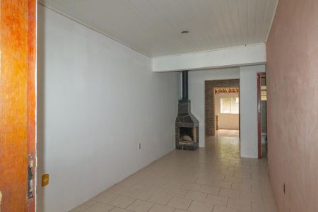 Sala de casa de condomínio à venda com 2 quartos, 42m² em Mato Grande, Canoas