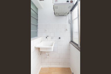 Área de Serviço de apartamento para alugar com 2 quartos, 47m² em Cristal, Porto Alegre