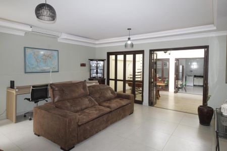 Sala de casa à venda com 3 quartos, 200m² em São João, Porto Alegre