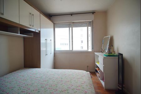 Quarto 1 de apartamento para alugar com 2 quartos, 68m² em Bom Jesus, Porto Alegre