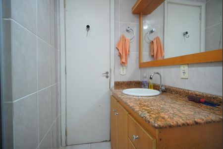Apartamento para alugar com 68m², 2 quartos e sem vagaBanheiro Corredor