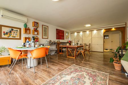 Sala de apartamento à venda com 3 quartos, 169m² em Cerqueira César, São Paulo