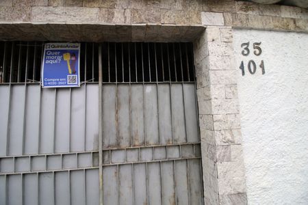 Casa à venda com 99m², 2 quartos e 1 vagaPlaca