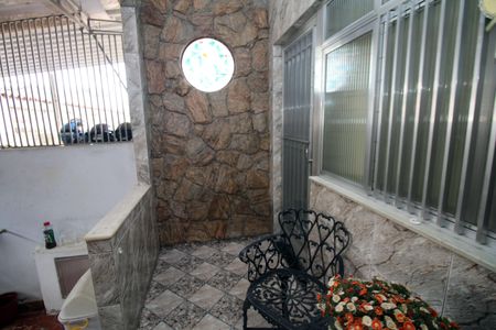 Casa à venda com 99m², 2 quartos e 1 vagaVaranda