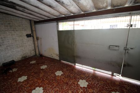 Casa à venda com 99m², 2 quartos e 1 vagaGaragem