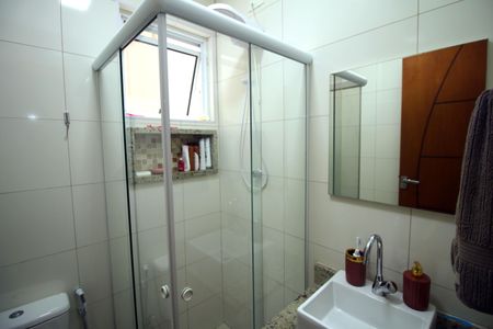 Casa à venda com 99m², 2 quartos e 1 vagaBanheiro da Suíte 2