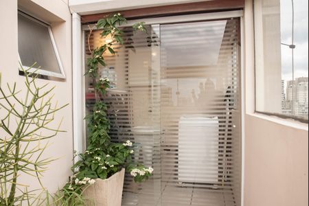 Apartamento à venda com 65m², 2 quartos e 1 vagaÁrea de Serviço