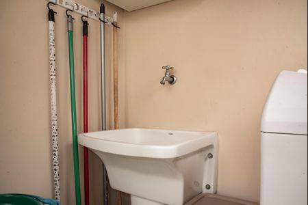 Apartamento à venda com 65m², 2 quartos e 1 vagaÁrea de Serviço