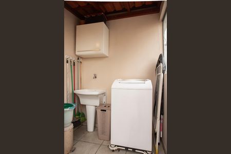 Apartamento à venda com 65m², 2 quartos e 1 vagaÁrea de Serviço