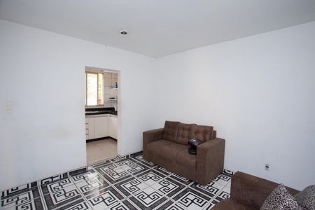 Sala de apartamento à venda com 2 quartos, 45m² em Califórnia, Belo Horizonte