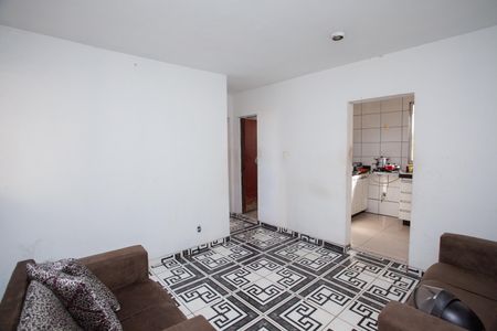 Sala de apartamento à venda com 2 quartos, 45m² em Califórnia, Belo Horizonte