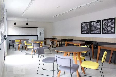 Apartamento à venda com 32m², 1 quarto e sem vagaÁrea comum