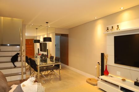 Sala de casa à venda com 3 quartos, 97m² em Itaquera, São Paulo