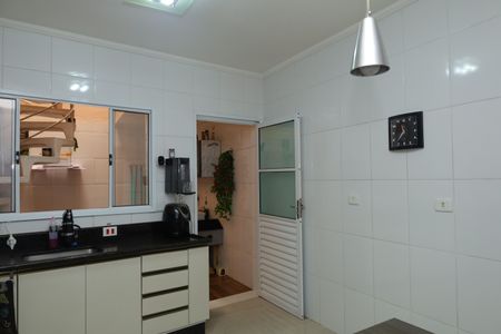 Casa à venda com 97m², 3 quartos e 2 vagasCozinha
