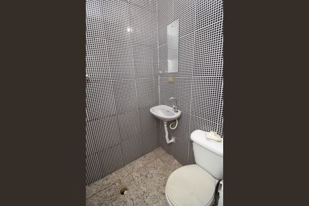 Casa à venda com 148m², 5 quartos e 1 vaga Casa à venda com 148m², 5 quartos e 1 vagaCasa 1 - Banheiro