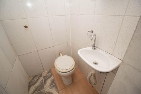 Casa à venda com 148m², 5 quartos e 1 vaga Casa à venda com 148m², 5 quartos e 1 vaga Casa 2 - Banheiro