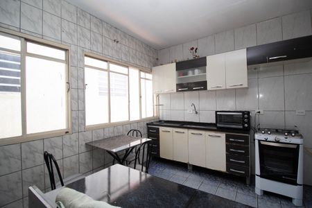 Casa à venda com 148m², 5 quartos e 1 vaga Casa à venda com 148m², 5 quartos e 1 vagaCasa 4 - Cozinha