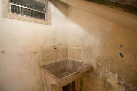 Casa à venda com 148m², 5 quartos e 1 vaga Casa à venda com 148m², 5 quartos e 1 vaga Casa 2 - Área de serviço