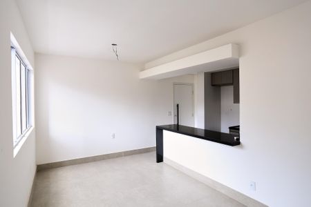 Sala de apartamento para alugar com 2 quartos, 55m² em Santa Efigênia, Belo Horizonte