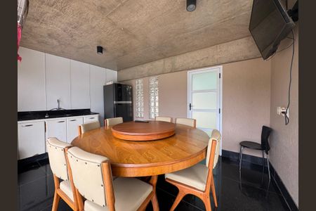 Casa à venda com 348m², 4 quartos e 5 vagasCozinha