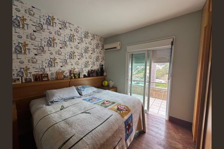 Casa à venda com 348m², 4 quartos e 5 vagasQuarto