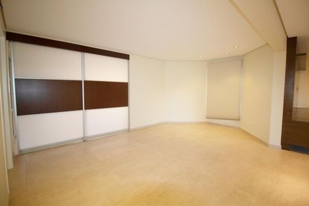 Apartamento à venda com 301m², 4 quartos e 4 vagas