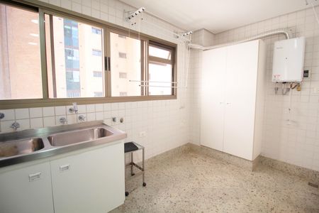 Apartamento à venda com 301m², 4 quartos e 4 vagas