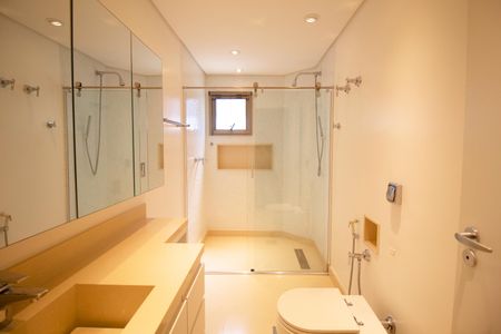 Apartamento à venda com 301m², 4 quartos e 4 vagas