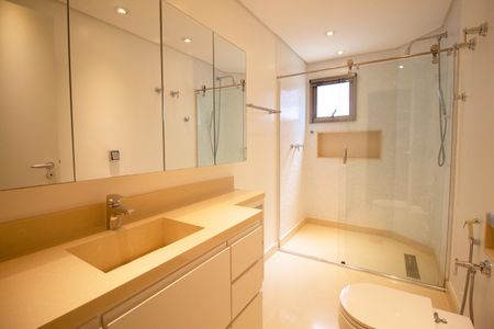 Apartamento à venda com 301m², 4 quartos e 4 vagas