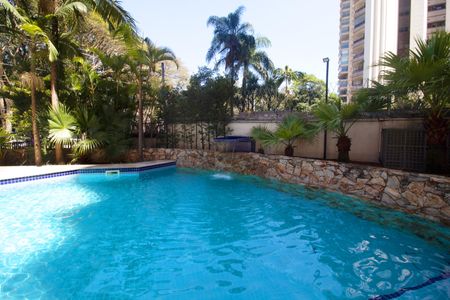 Apartamento à venda com 301m², 4 quartos e 4 vagas