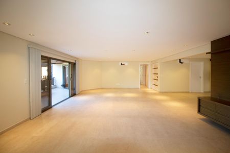 Apartamento à venda com 301m², 4 quartos e 4 vagas