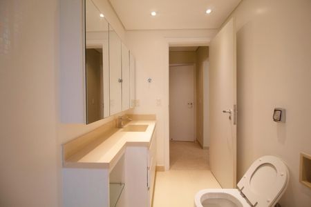 Apartamento à venda com 301m², 4 quartos e 4 vagas